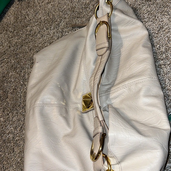 Vintage Mark. Avon Expandable Faux Leather Shoulder Bag - Picture 7 of 10